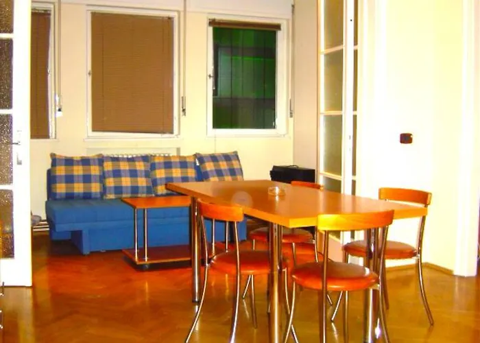 Apartment Sepcari Old